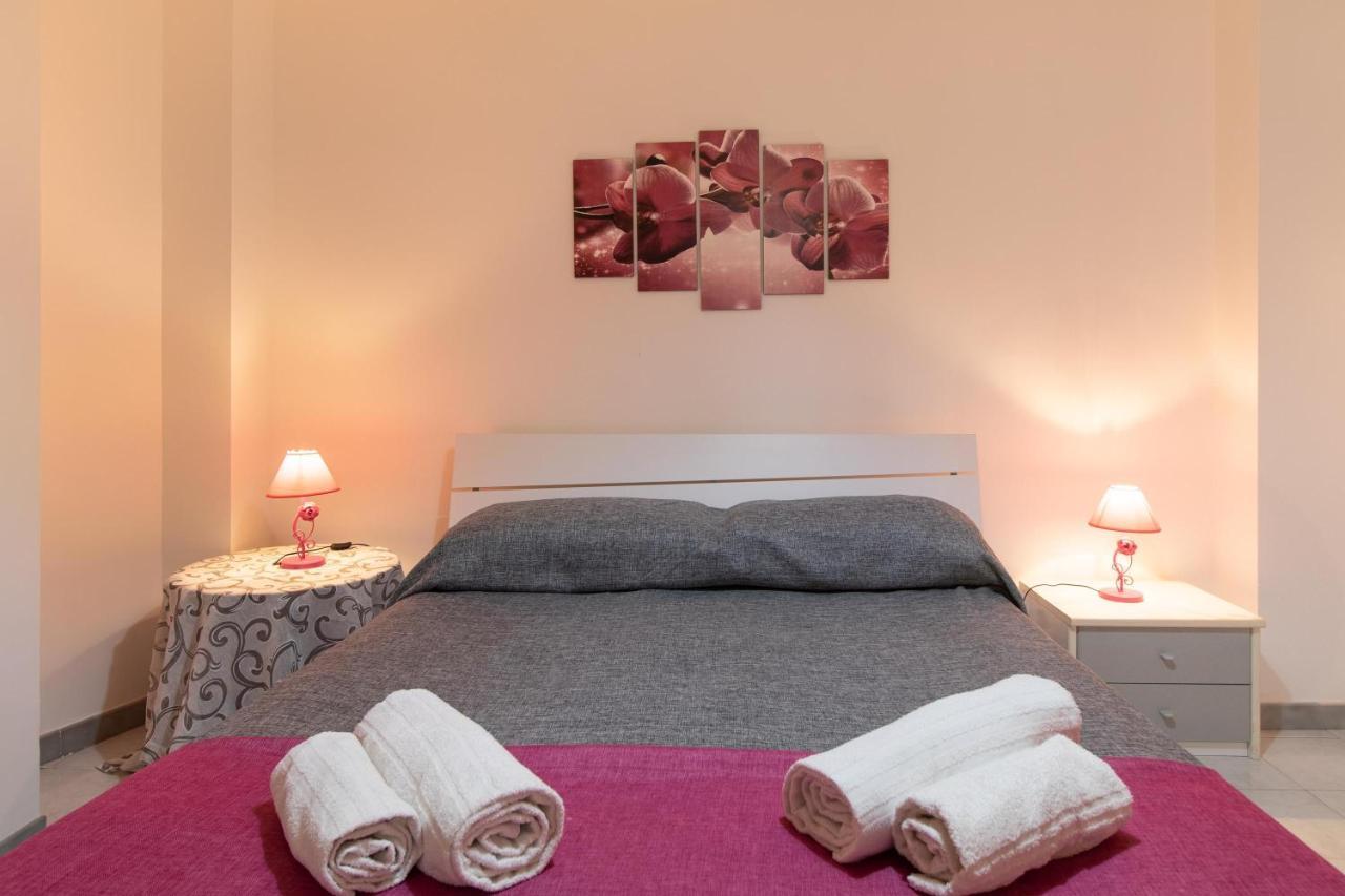 Casa Riviera Apartment ดอนนาลูกาตา ภายนอก รูปภาพ