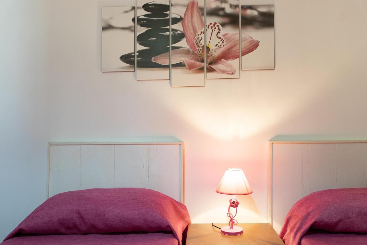 Casa Riviera Apartment ดอนนาลูกาตา ภายนอก รูปภาพ